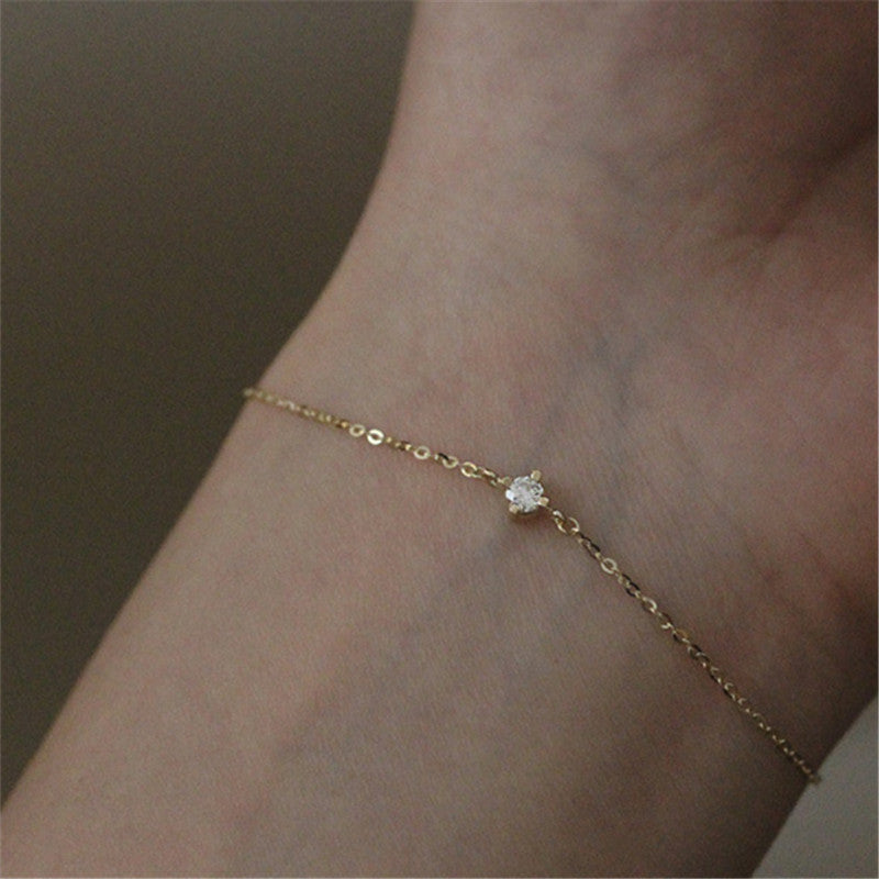 Bracelet inoxydable orné d’une pierre en zircon